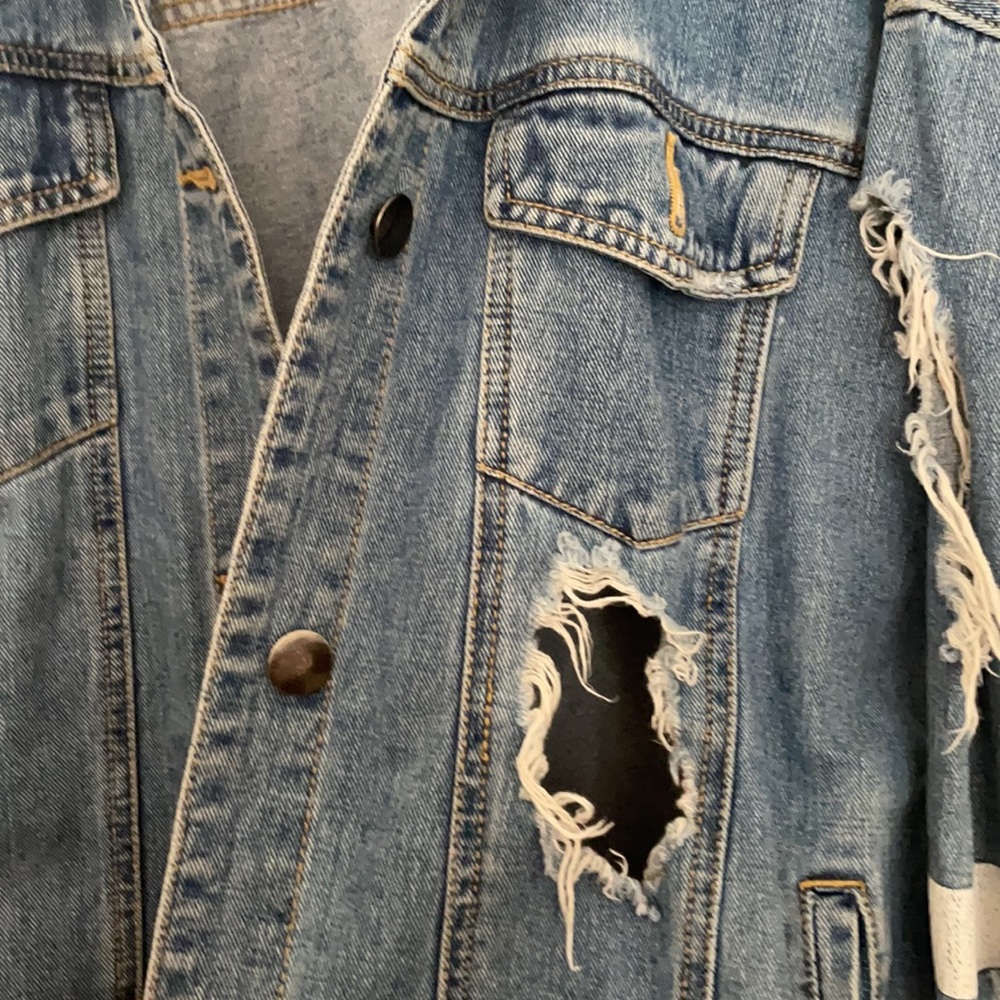 Jean jacket - Picture 8 of 11